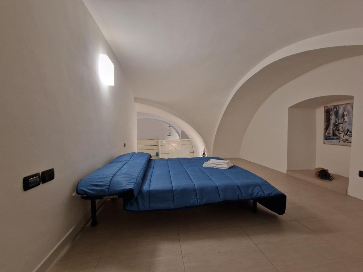 Polignano A Mare: Sulla Piazza Di Domenico Modugno Villa Buitenkant foto
